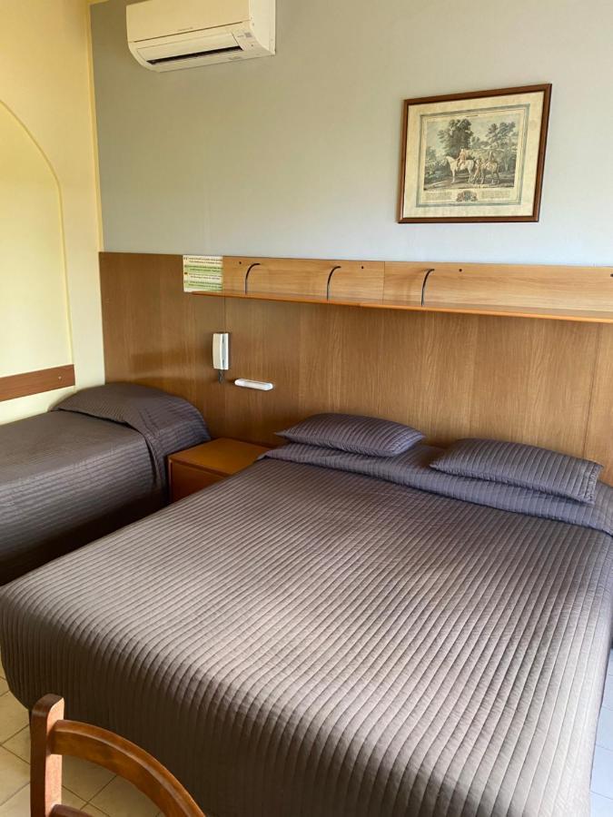 Hotel Nettuno Diano Marina Extérieur photo