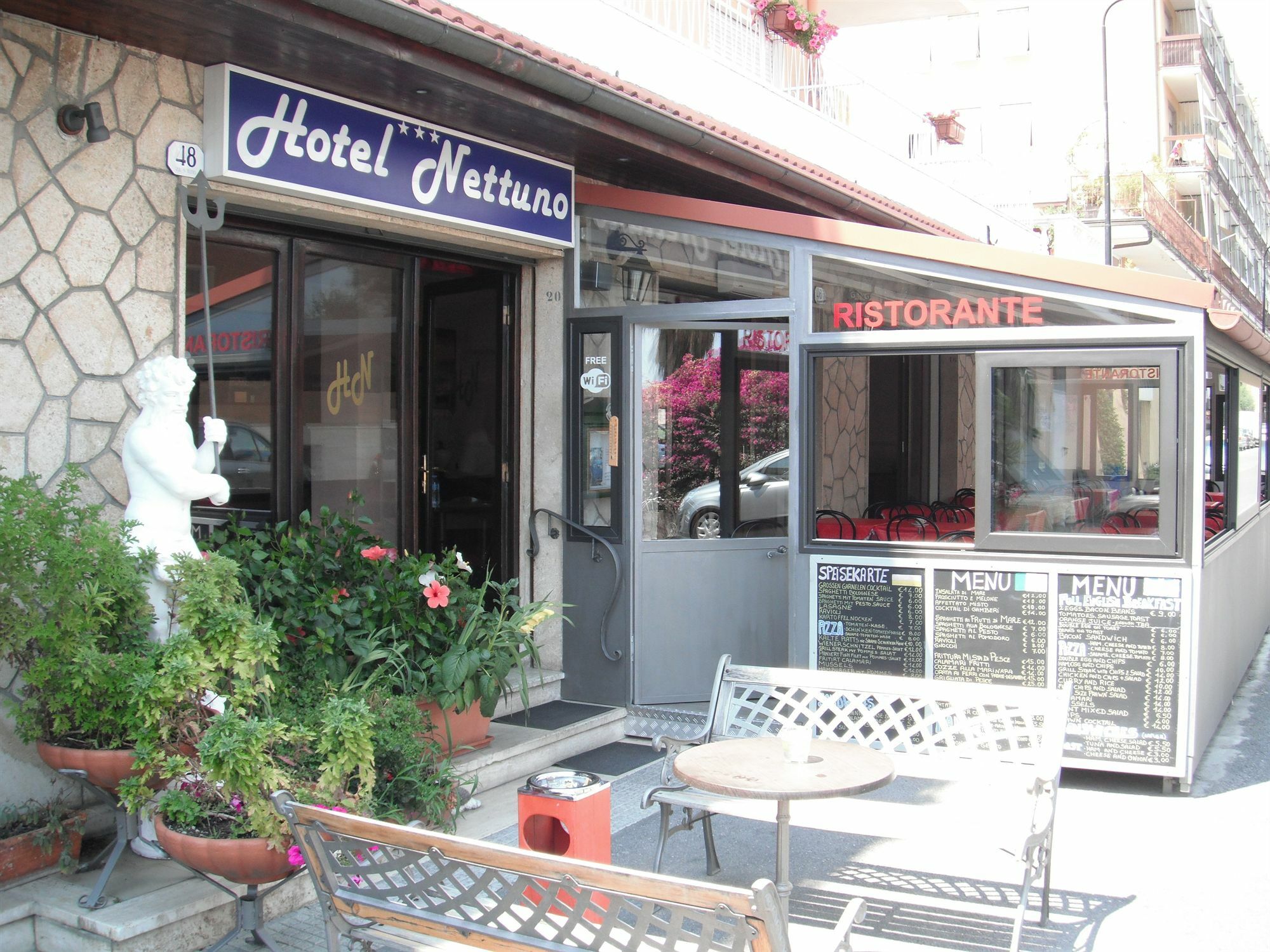 Hotel Nettuno Diano Marina Extérieur photo