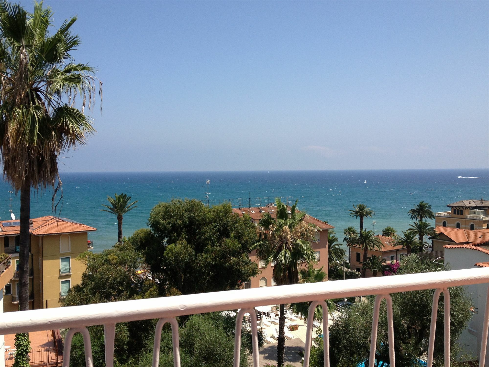 Hotel Nettuno Diano Marina Extérieur photo